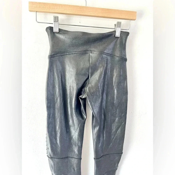 SPANX Very Black Faux Leather Moto Leggings Size Small - Picture 7 of 11